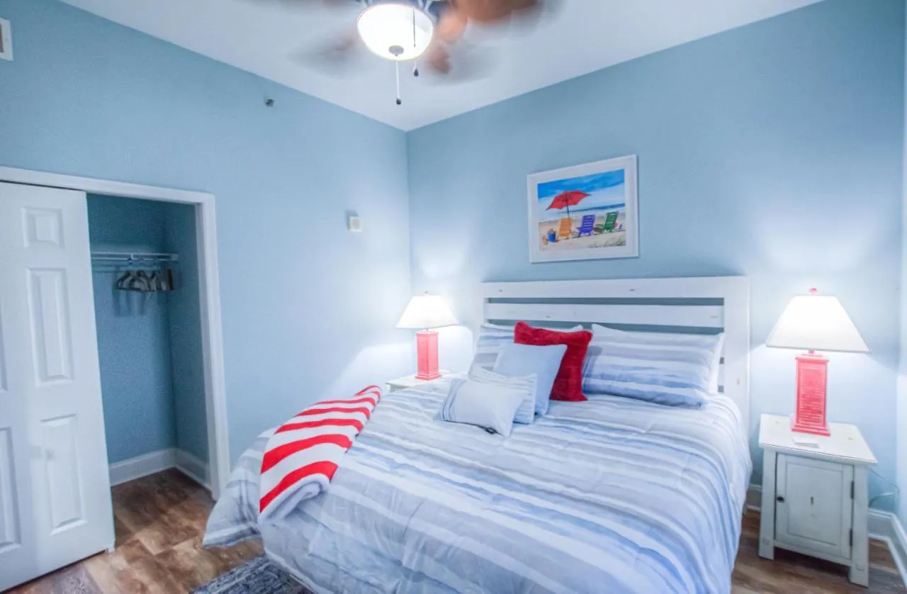 Large 3 Bd Penthouse 2120 In Laketown, Great Views And Amenities! 0*, Panama City Beach USA