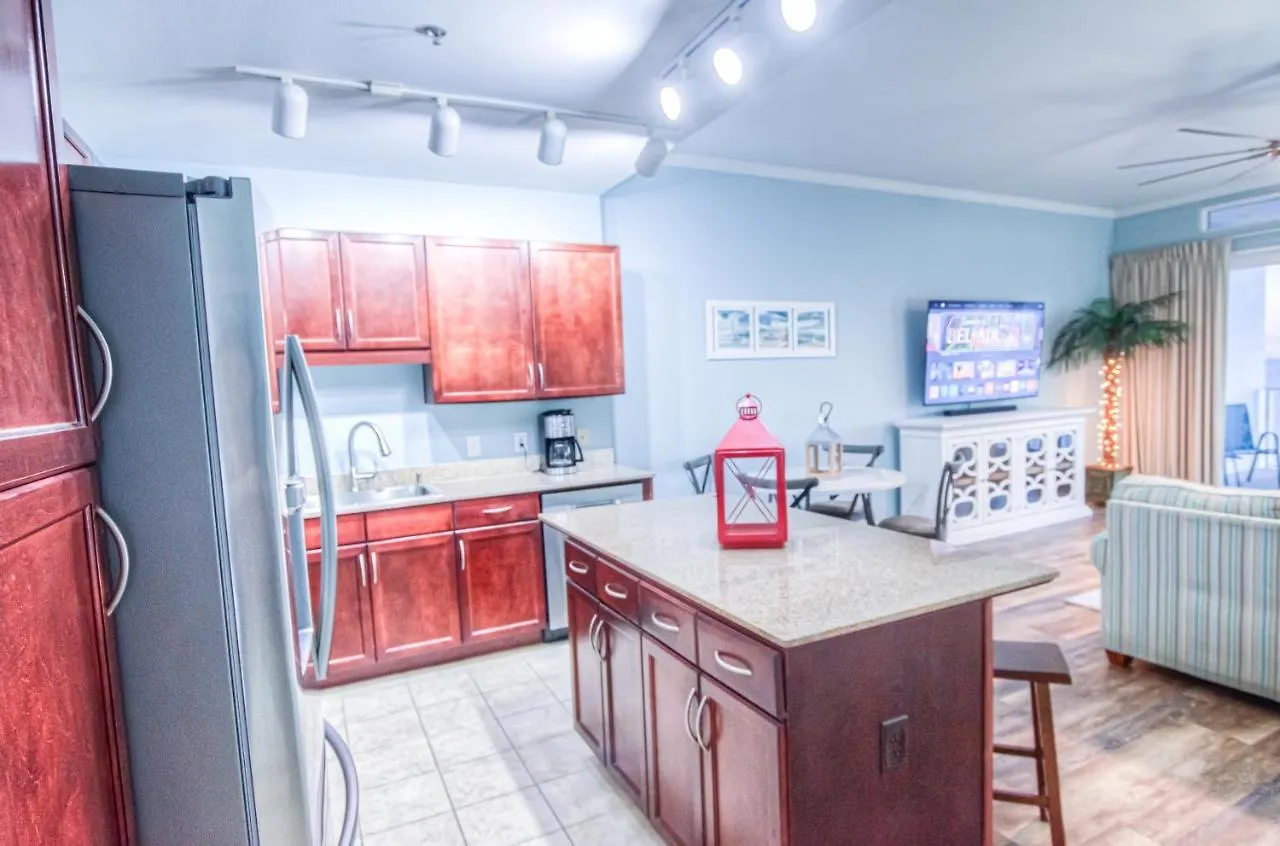 Semesterbostad Large 3 Bd Penthouse 2120 In Laketown, Great Views And Amenities!
